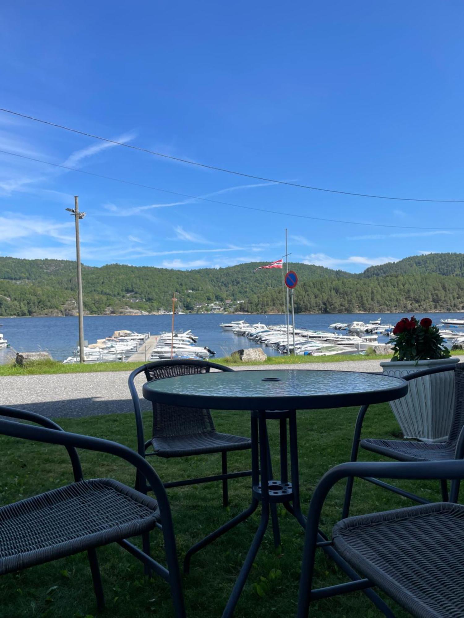 Apartament Leilighet Ved Sjoen Med Strand Porsgrunn Zewnętrze zdjęcie